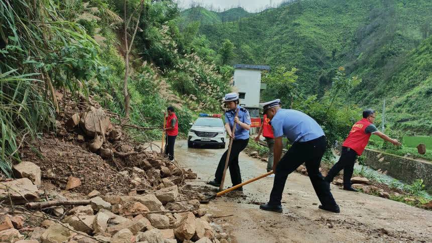 瑶山乡交通建设带动地方经济腾飞，最新交通新闻揭秘蓬勃发展态势